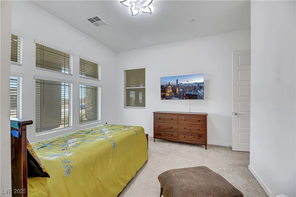 985 Edinburgh Fields, Las Vegas, NV 89138