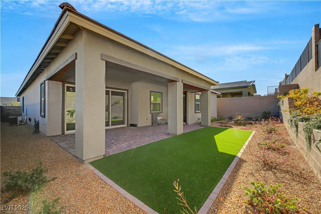 985 Edinburgh Fields, Las Vegas, NV 89138
