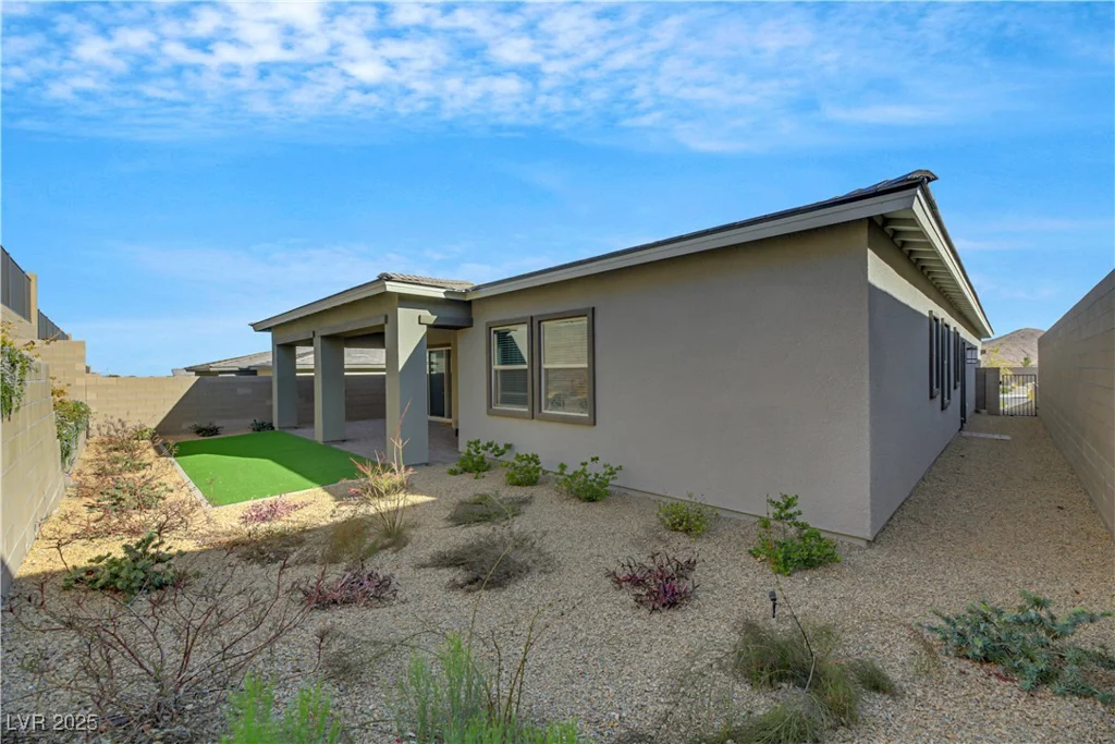 985 Edinburgh Fields, Las Vegas, NV 89138