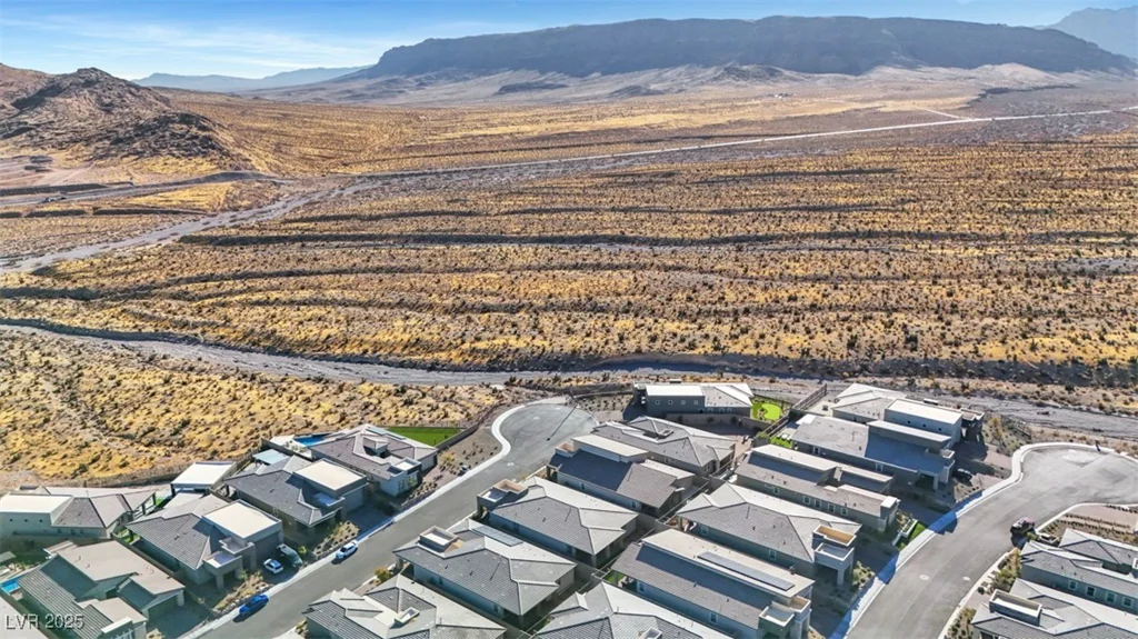 985 Edinburgh Fields, Las Vegas, NV 89138