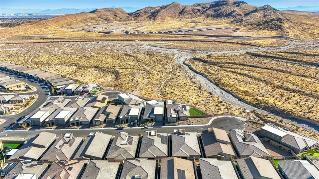985 Edinburgh Fields, Las Vegas, NV 89138