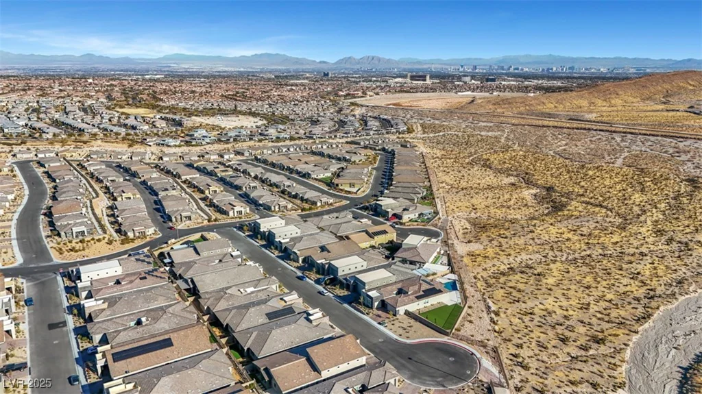 985 Edinburgh Fields, Las Vegas, NV 89138