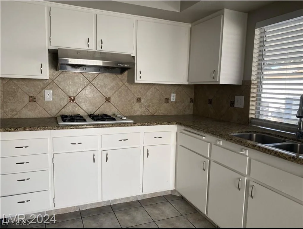 3614 Calmosa, Las Vegas, NV 89103