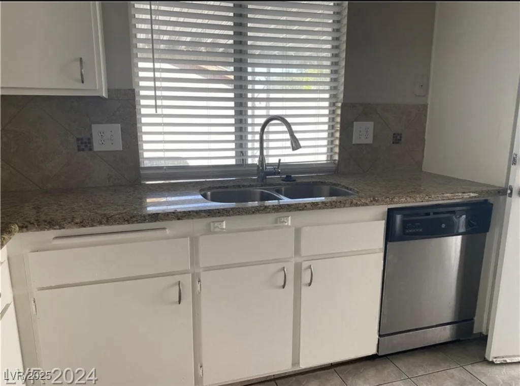 3614 Calmosa, Las Vegas, NV 89103