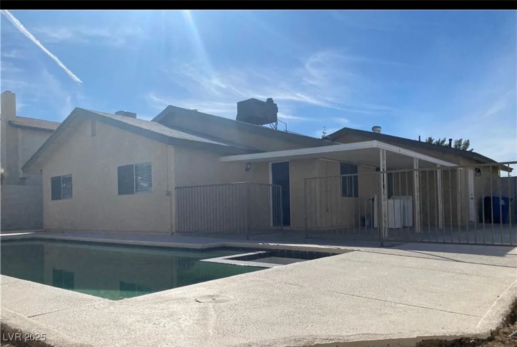 3614 Calmosa, Las Vegas, NV 89103