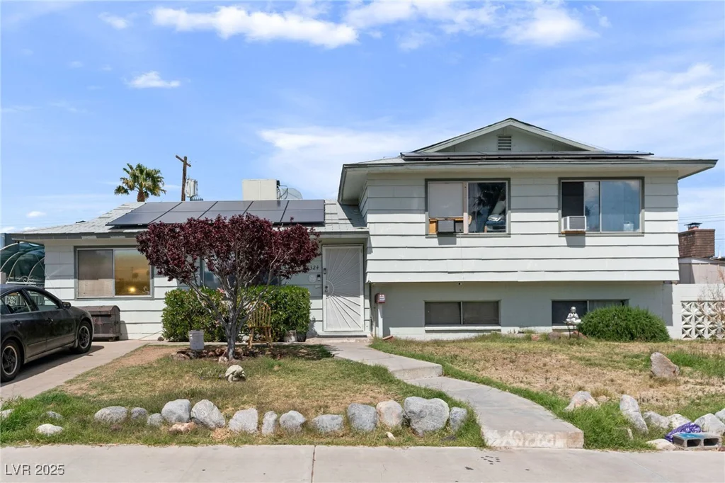6324 Fairwood, Las Vegas, NV 89107
