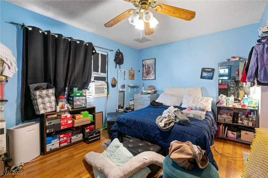 6324 Fairwood, Las Vegas, NV 89107