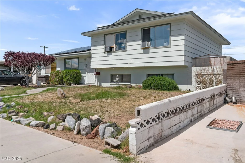 6324 Fairwood, Las Vegas, NV 89107