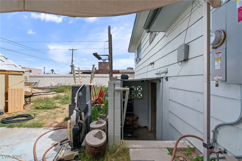 6324 Fairwood, Las Vegas, NV 89107