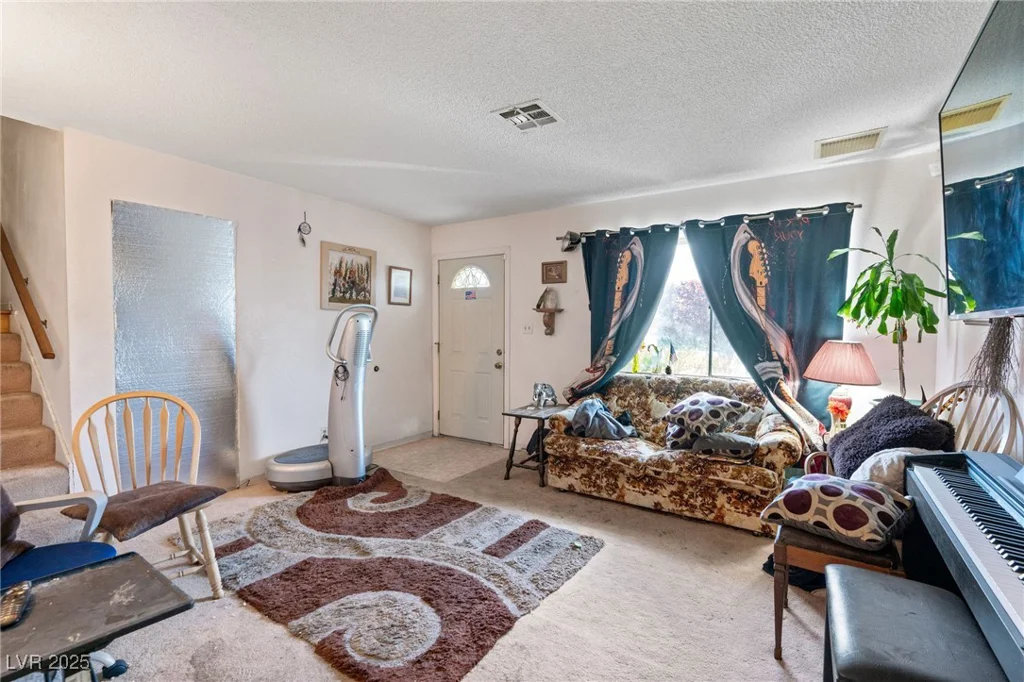 6324 Fairwood, Las Vegas, NV 89107