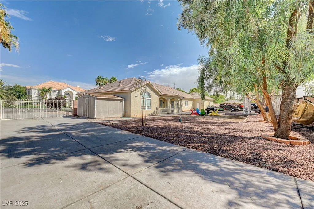 5884 Del Rey, Las Vegas, NV 89146