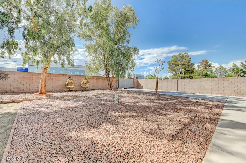 5884 Del Rey, Las Vegas, NV 89146