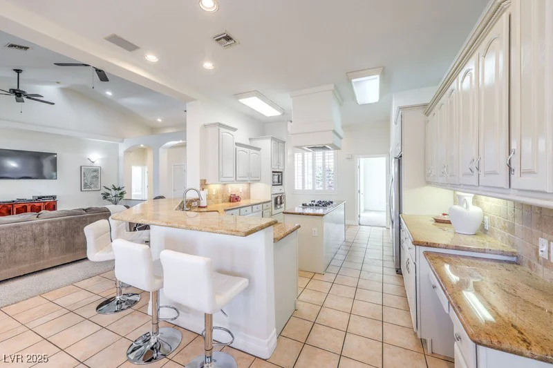 5884 Del Rey, Las Vegas, NV 89146