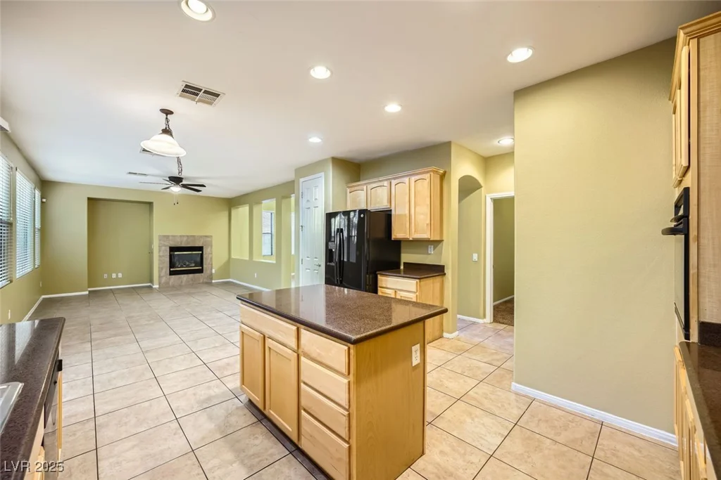 11248 Newbury Hills, Las Vegas, NV 89138