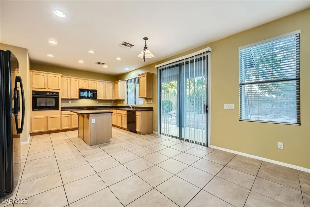 11248 Newbury Hills, Las Vegas, NV 89138