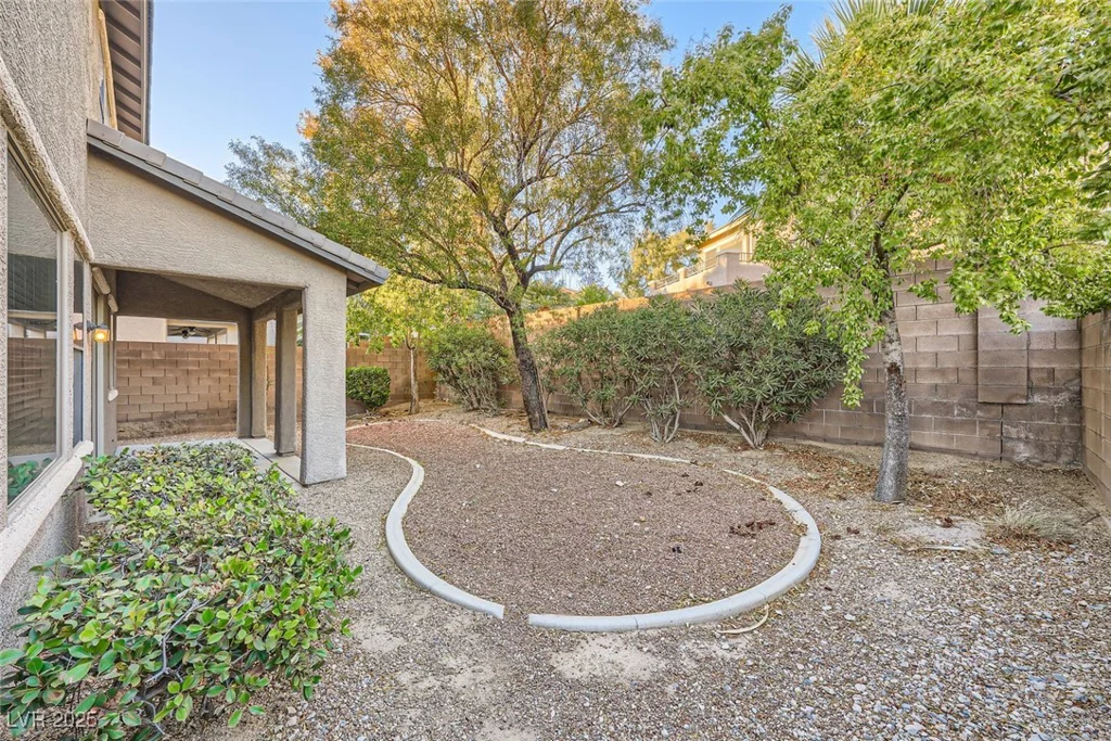 11248 Newbury Hills, Las Vegas, NV 89138