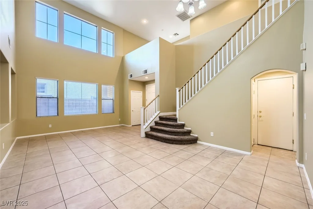 11248 Newbury Hills, Las Vegas, NV 89138