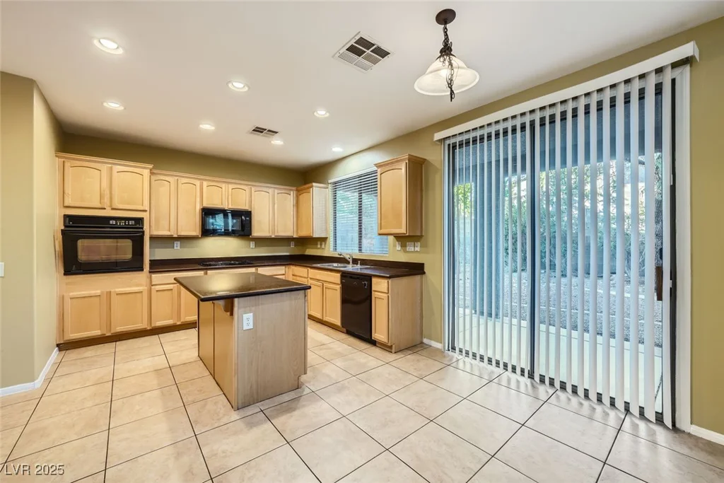 11248 Newbury Hills, Las Vegas, NV 89138