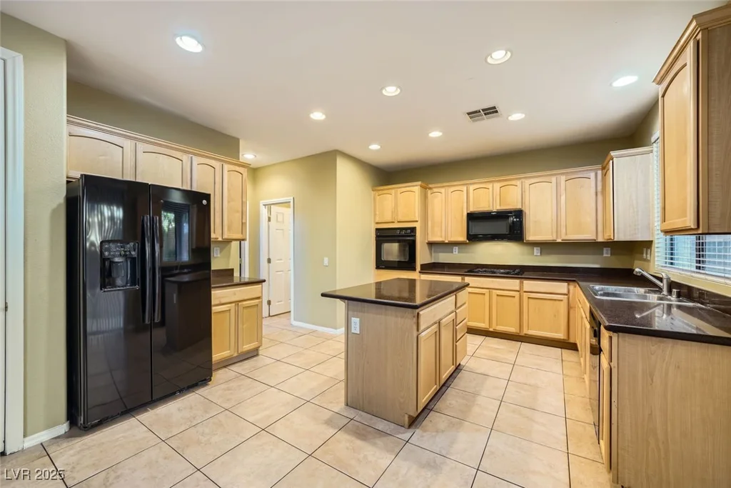 11248 Newbury Hills, Las Vegas, NV 89138