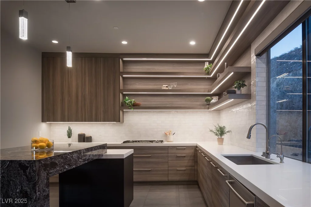 410 Tranquil Peak, Henderson, NV 89012