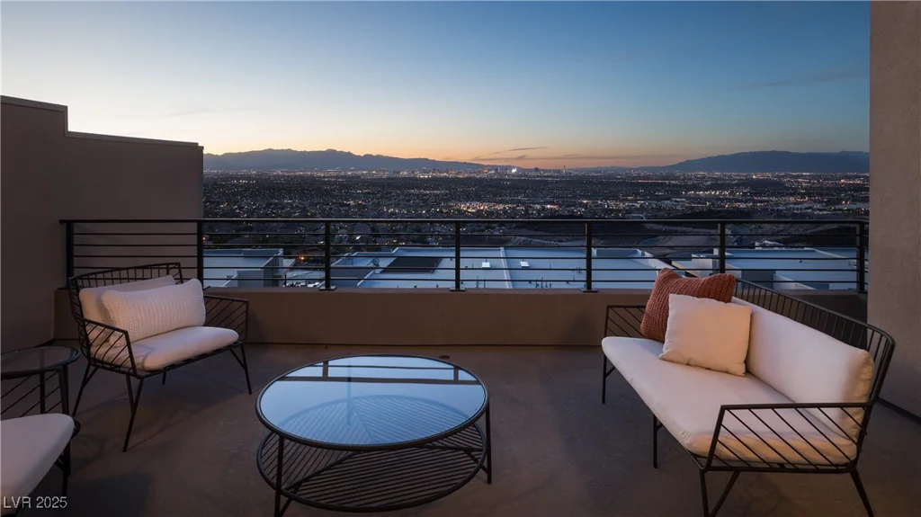 410 Tranquil Peak, Henderson, NV 89012