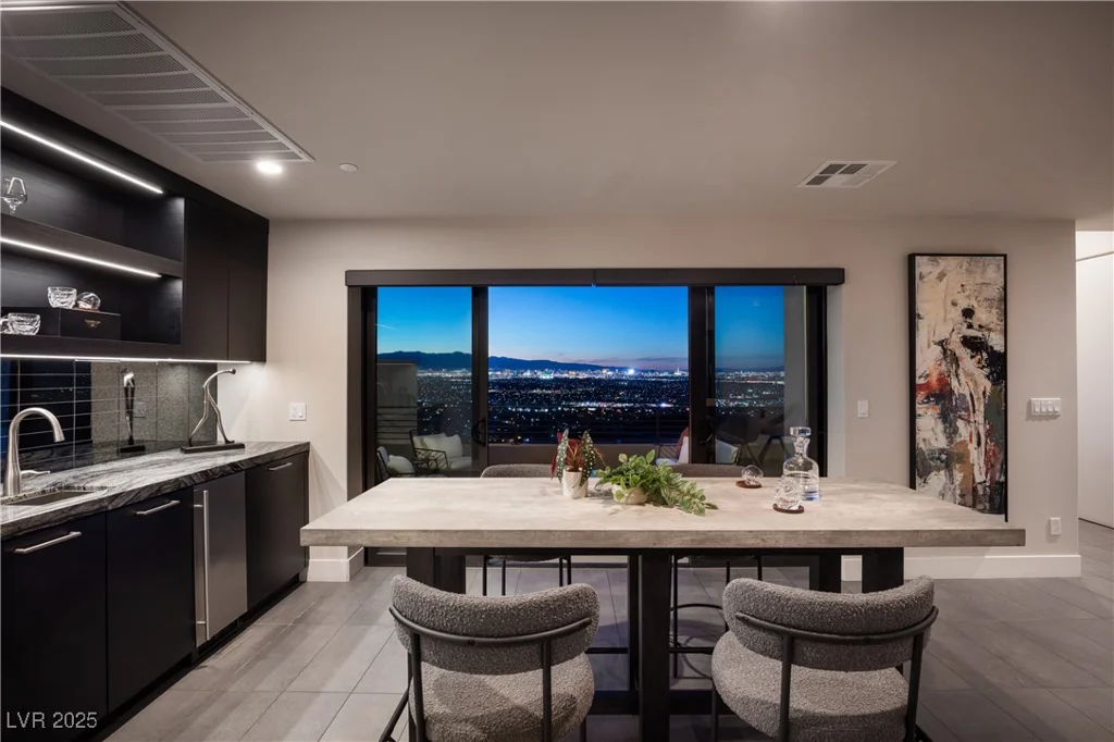 410 Tranquil Peak, Henderson, NV 89012