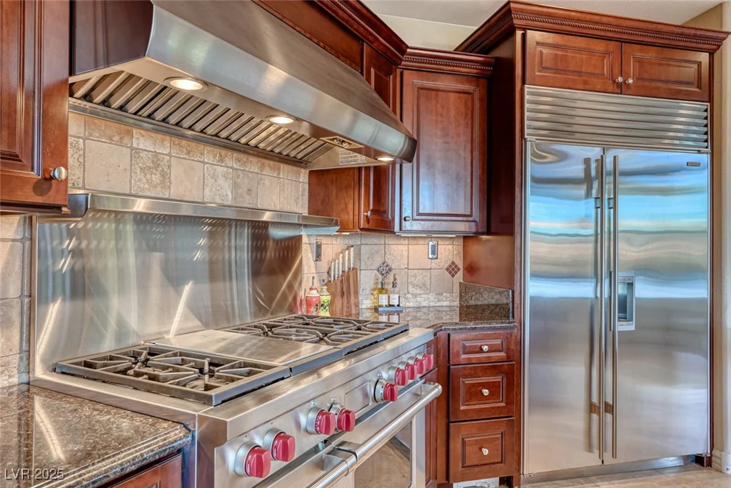 38 Benevolo, Henderson, NV 89011