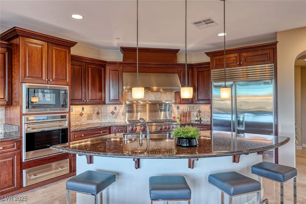 38 Benevolo, Henderson, NV 89011