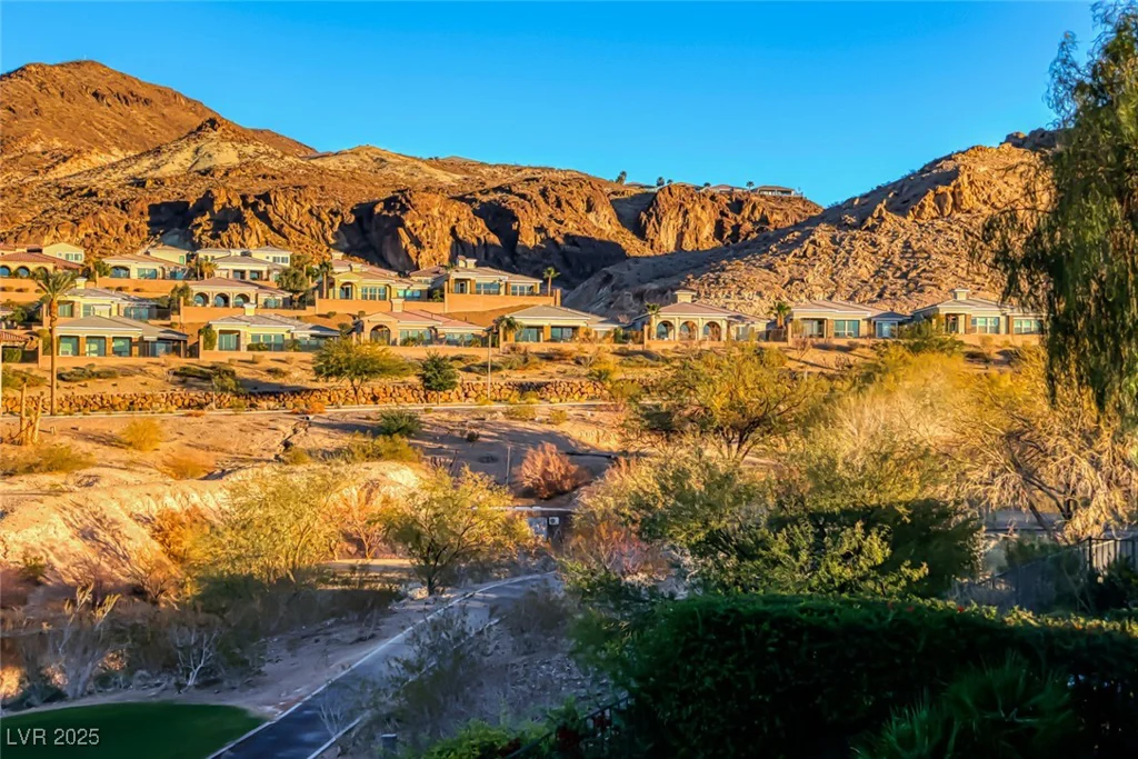 38 Benevolo, Henderson, NV 89011