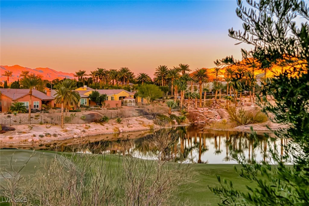 38 Benevolo, Henderson, NV 89011