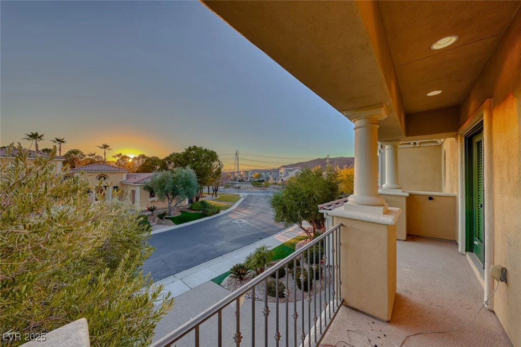 38 Benevolo, Henderson, NV 89011