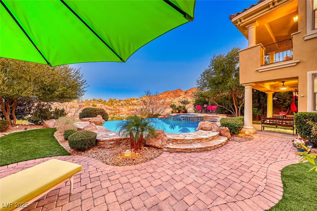 38 Benevolo, Henderson, NV 89011