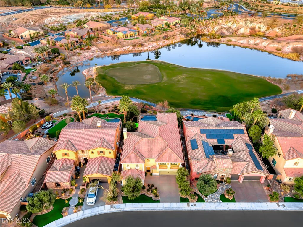 38 Benevolo, Henderson, NV 89011