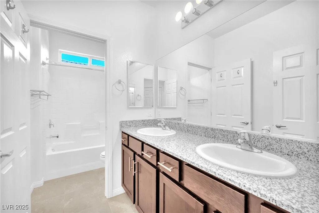 5640 Akula Bay, North Las Vegas, NV 89081