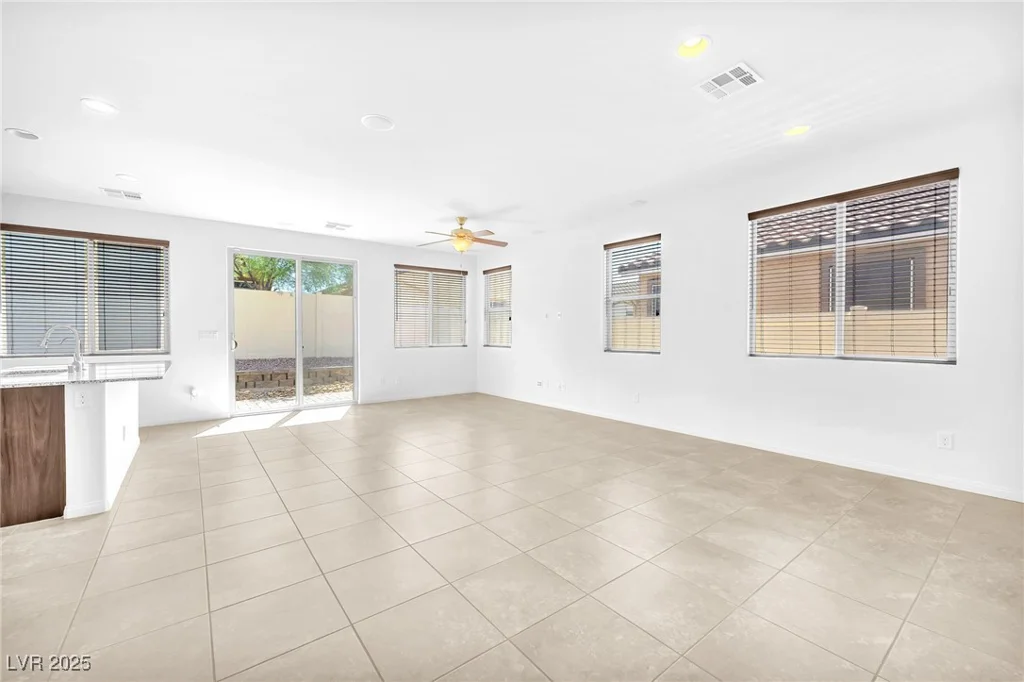 5640 Akula Bay, North Las Vegas, NV 89081