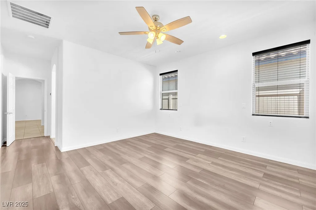 5640 Akula Bay, North Las Vegas, NV 89081