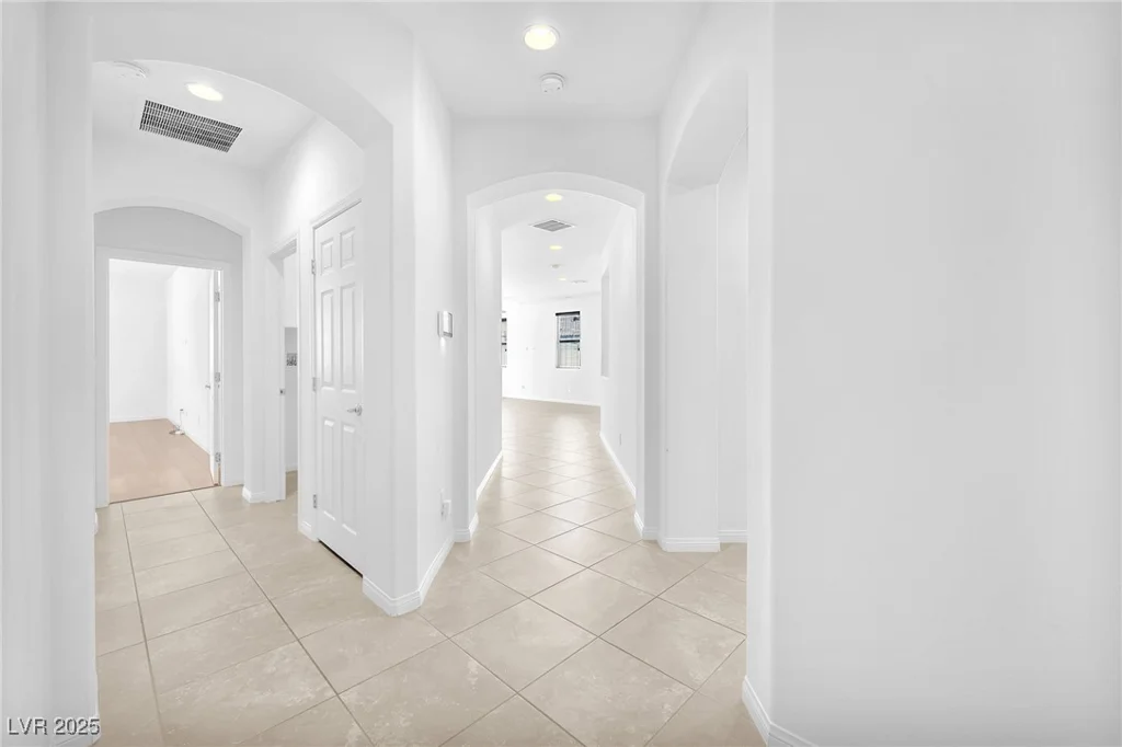 5640 Akula Bay, North Las Vegas, NV 89081