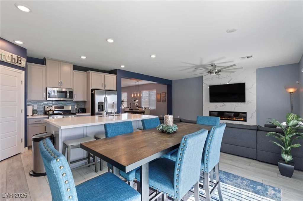 3957 Little Creek, Las Vegas, NV 89141
