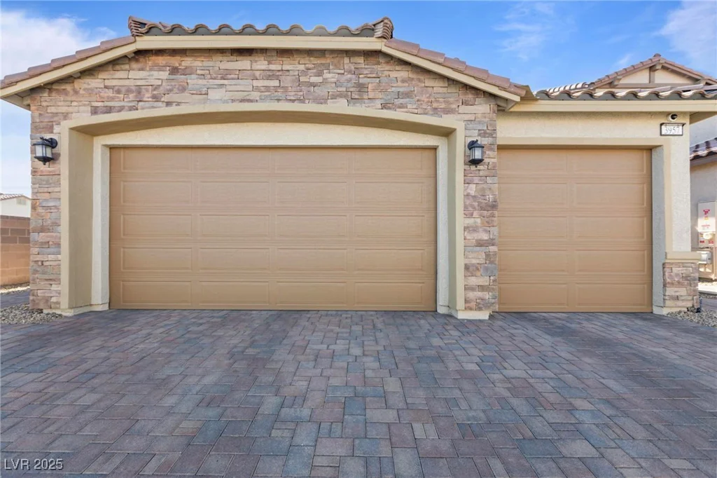 3957 Little Creek, Las Vegas, NV 89141