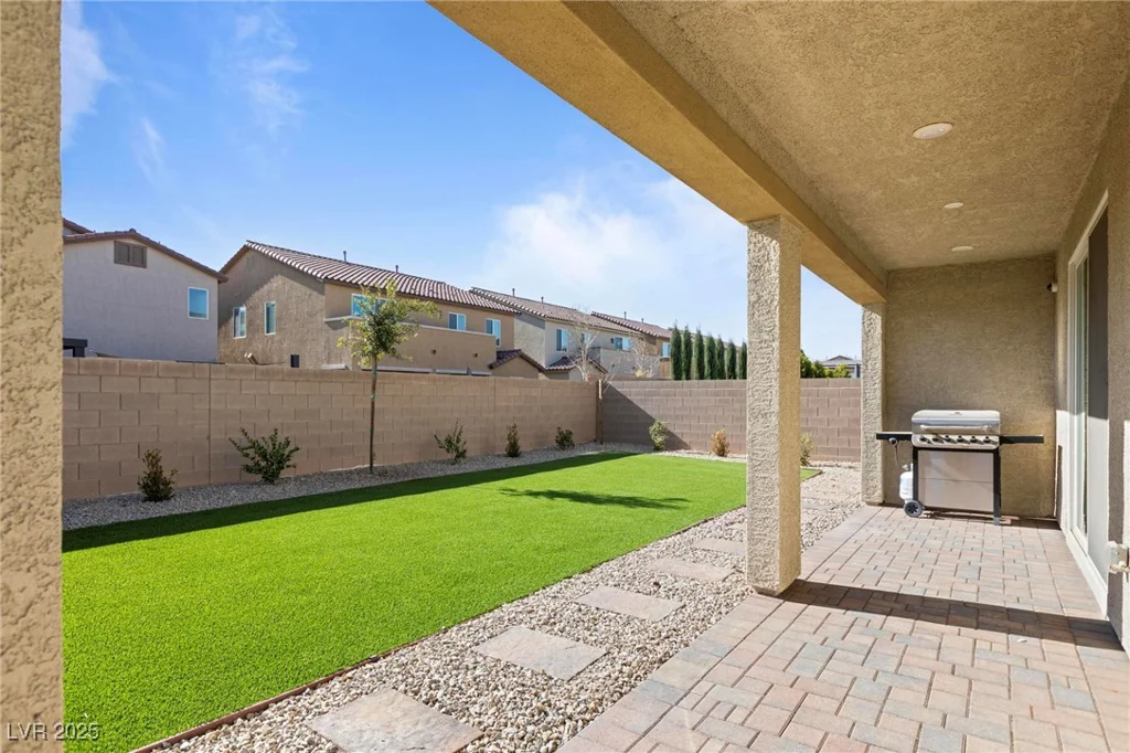 3957 Little Creek, Las Vegas, NV 89141