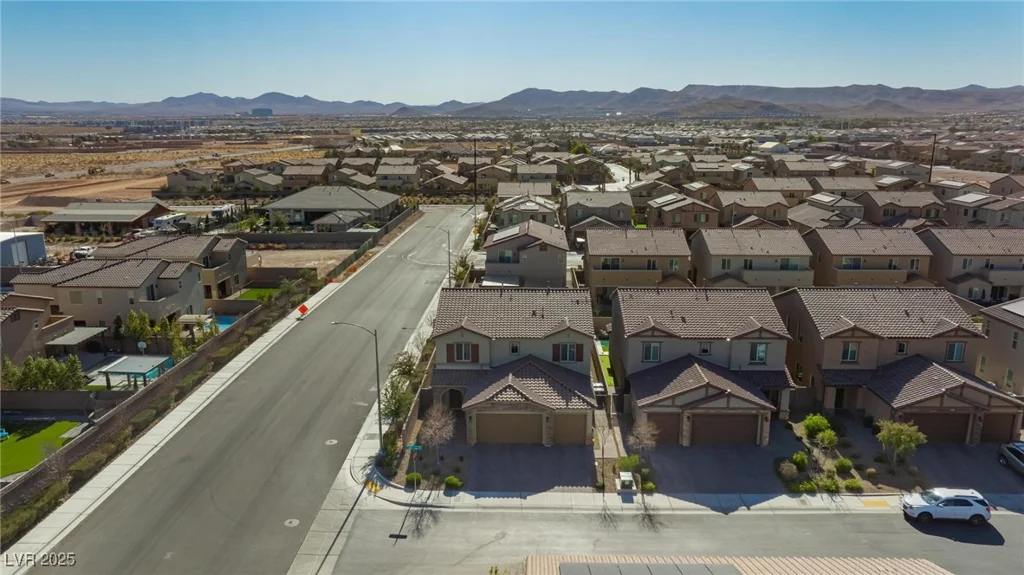 3957 Little Creek, Las Vegas, NV 89141
