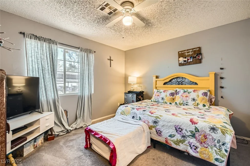 2137 Willowbury, Las Vegas, NV 89108
