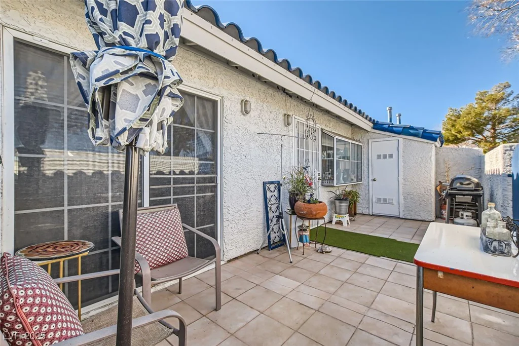 2137 Willowbury, Las Vegas, NV 89108