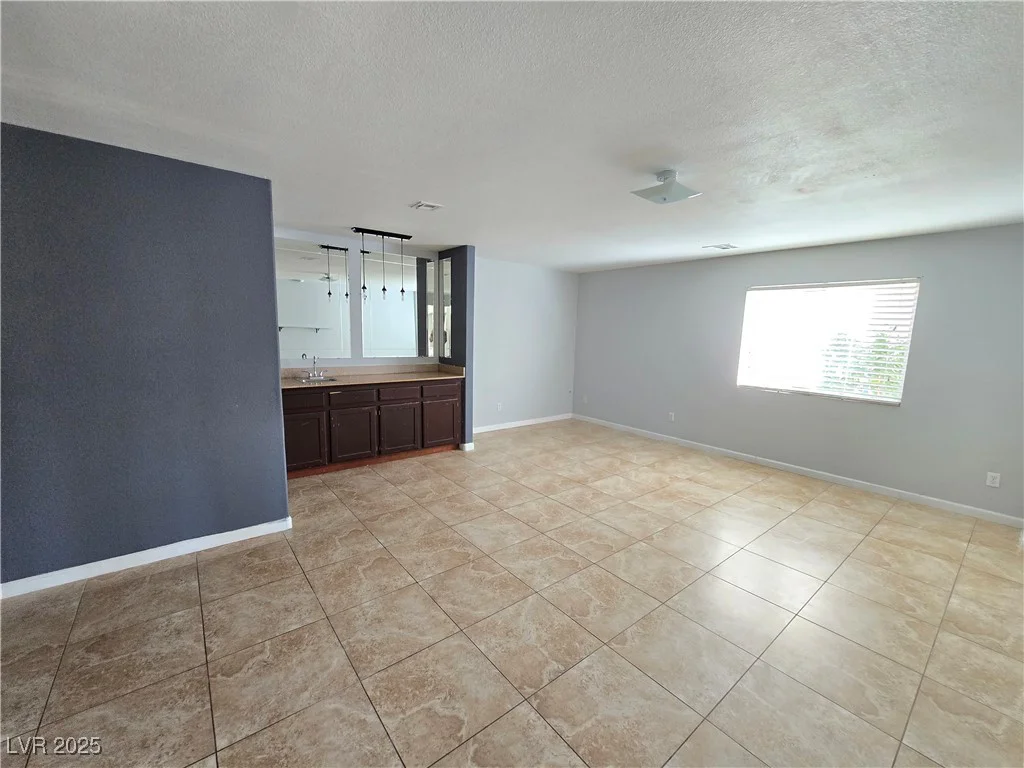 865 Gleamstar, Las Vegas, NV 89123