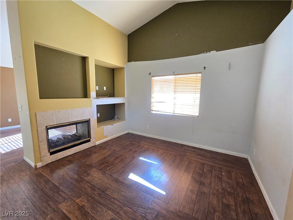 865 Gleamstar, Las Vegas, NV 89123