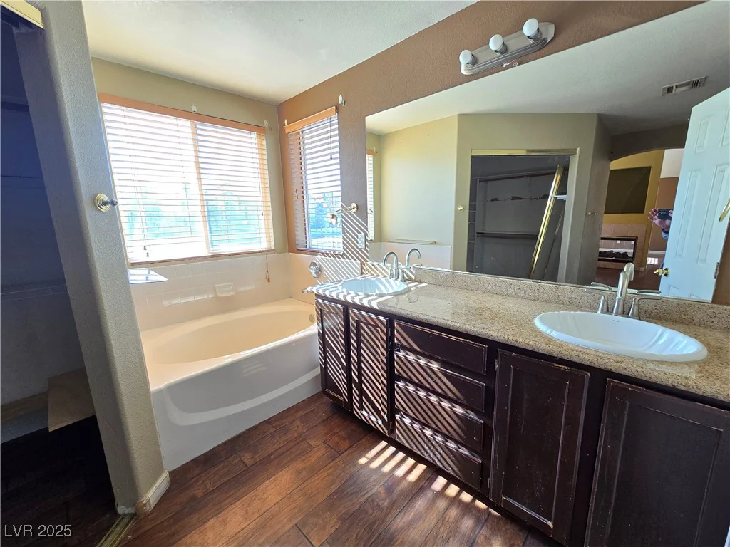 865 Gleamstar, Las Vegas, NV 89123