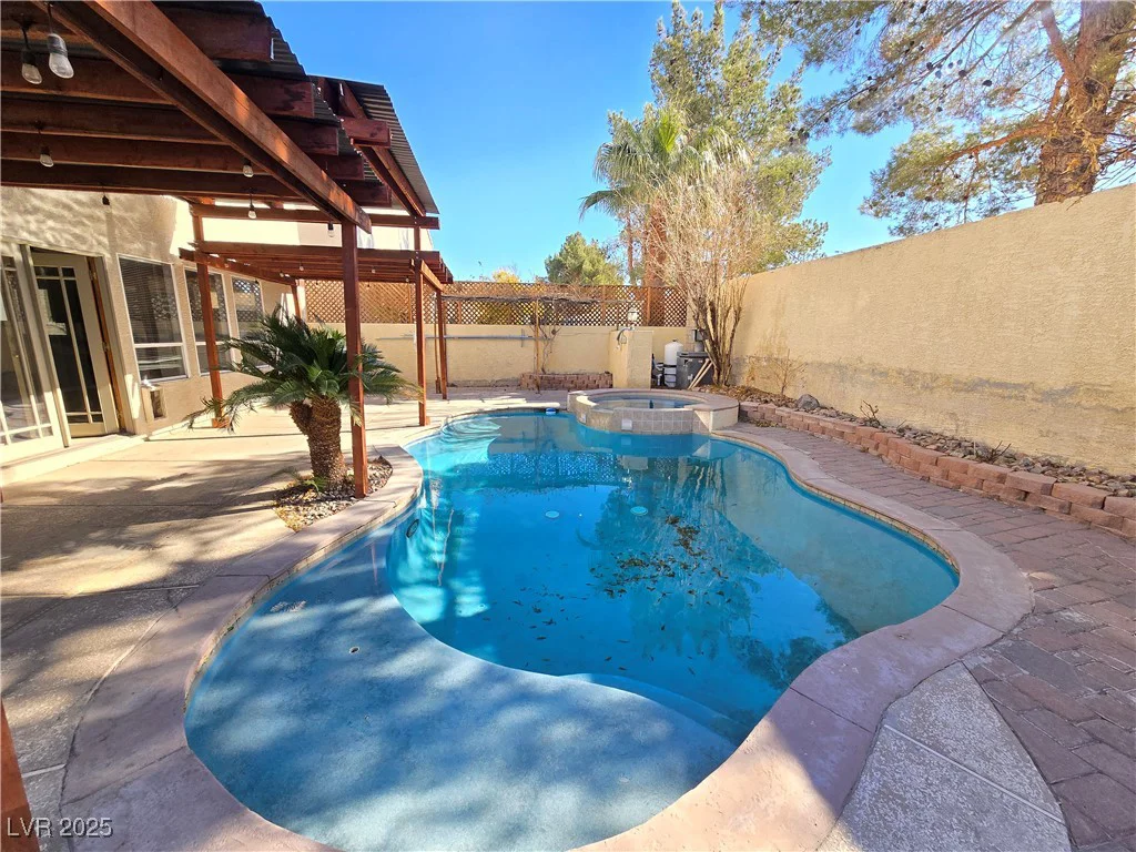 865 Gleamstar, Las Vegas, NV 89123