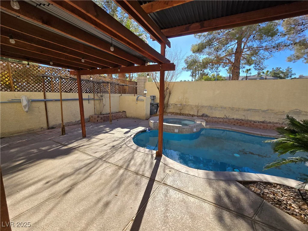 865 Gleamstar, Las Vegas, NV 89123