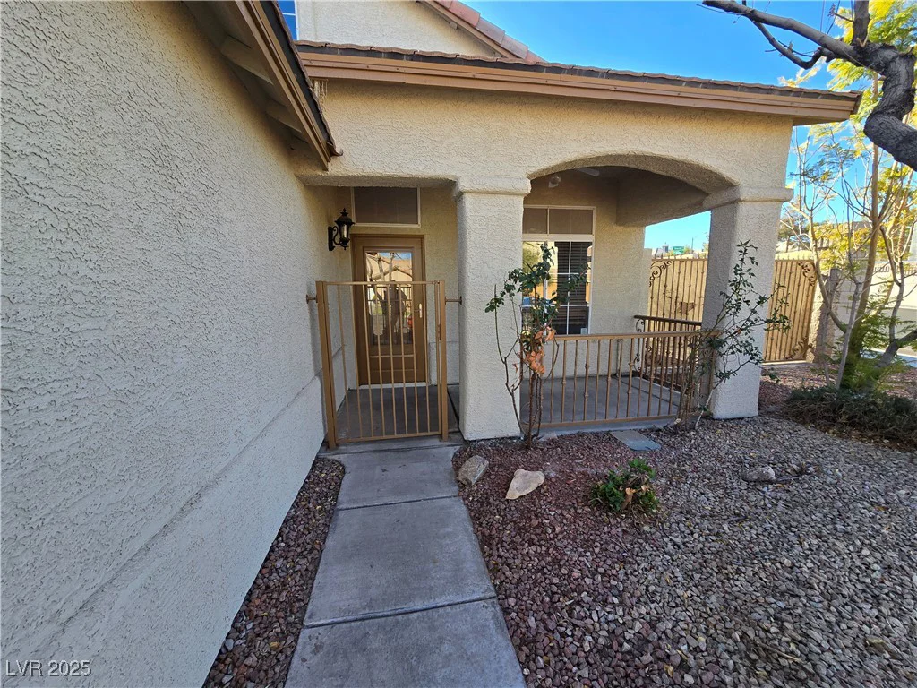 865 Gleamstar, Las Vegas, NV 89123