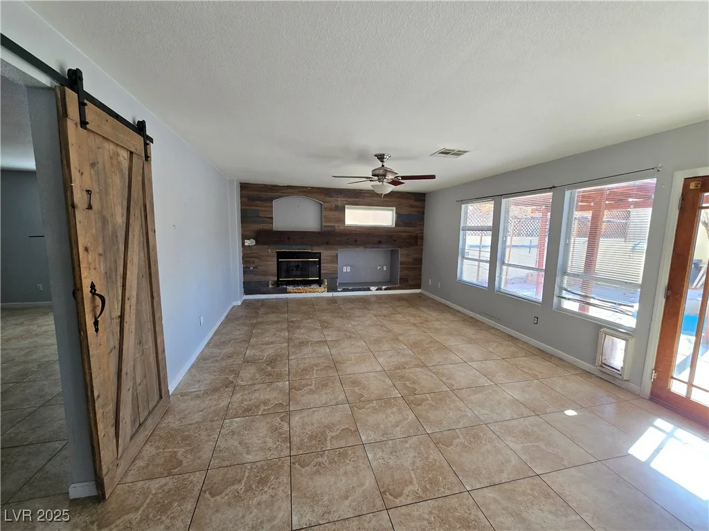 865 Gleamstar, Las Vegas, NV 89123